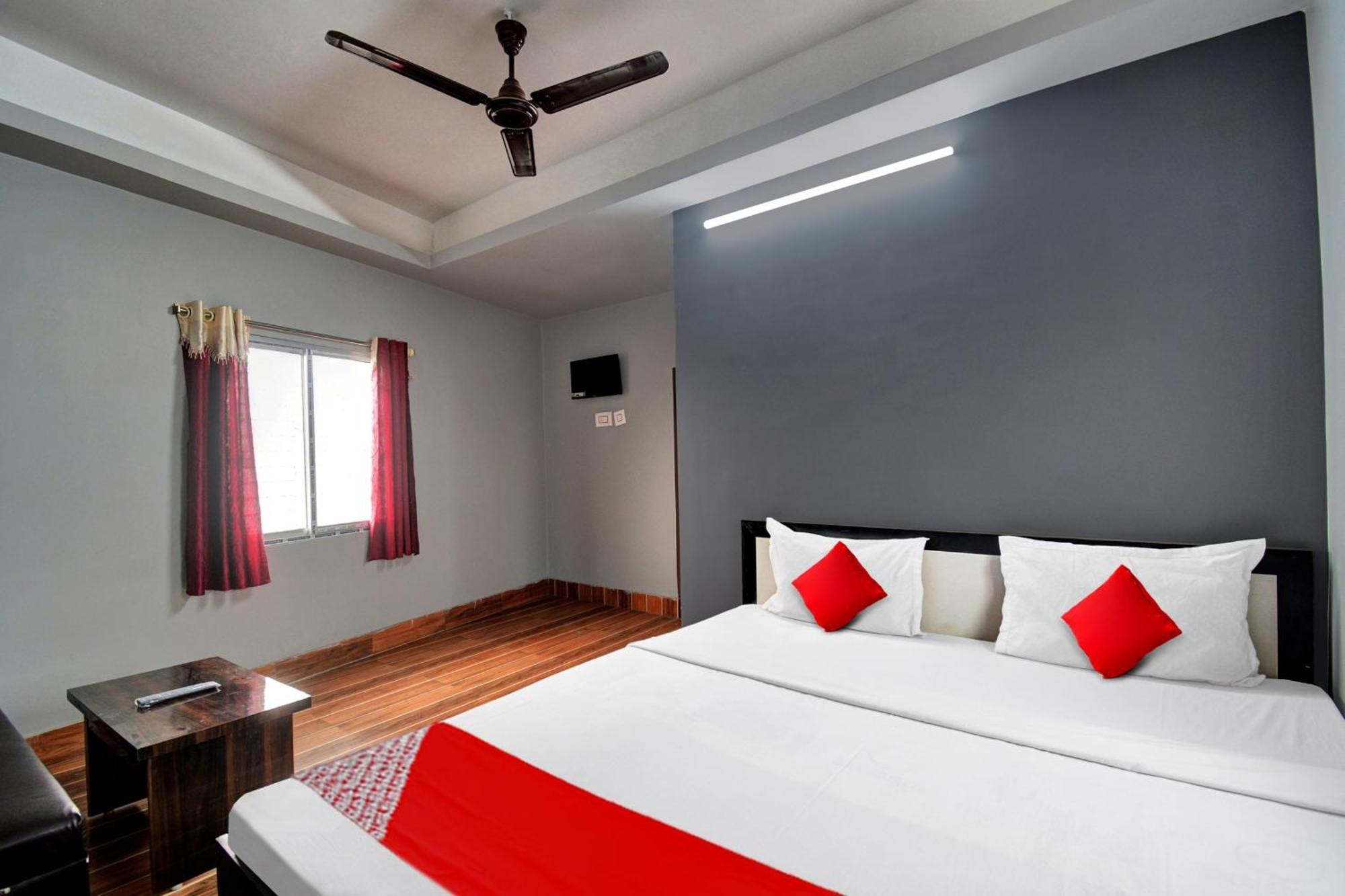 Super Hotel O Royal Empire Kalküta Dış mekan fotoğraf