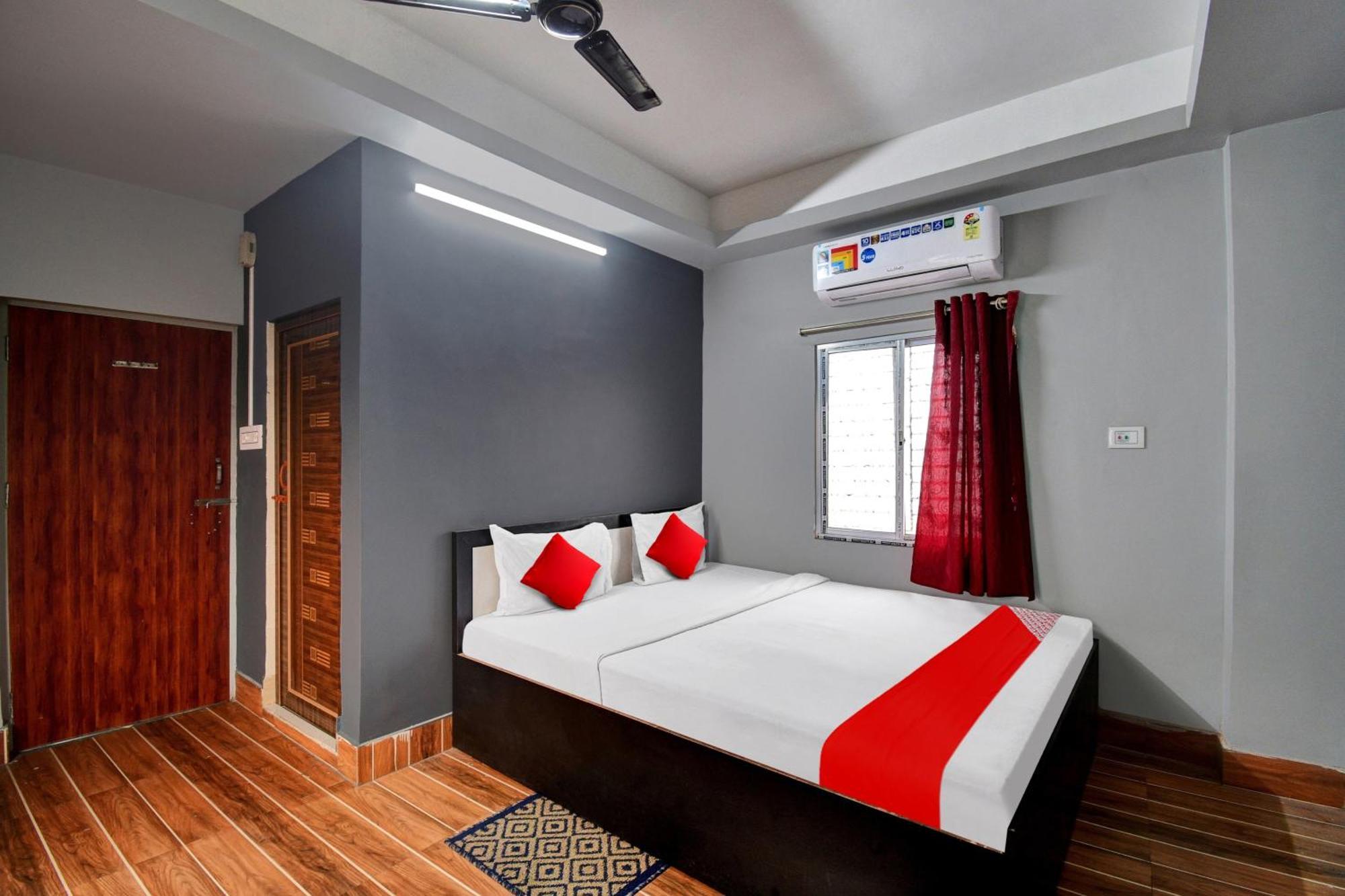 Super Hotel O Royal Empire Kalküta Dış mekan fotoğraf