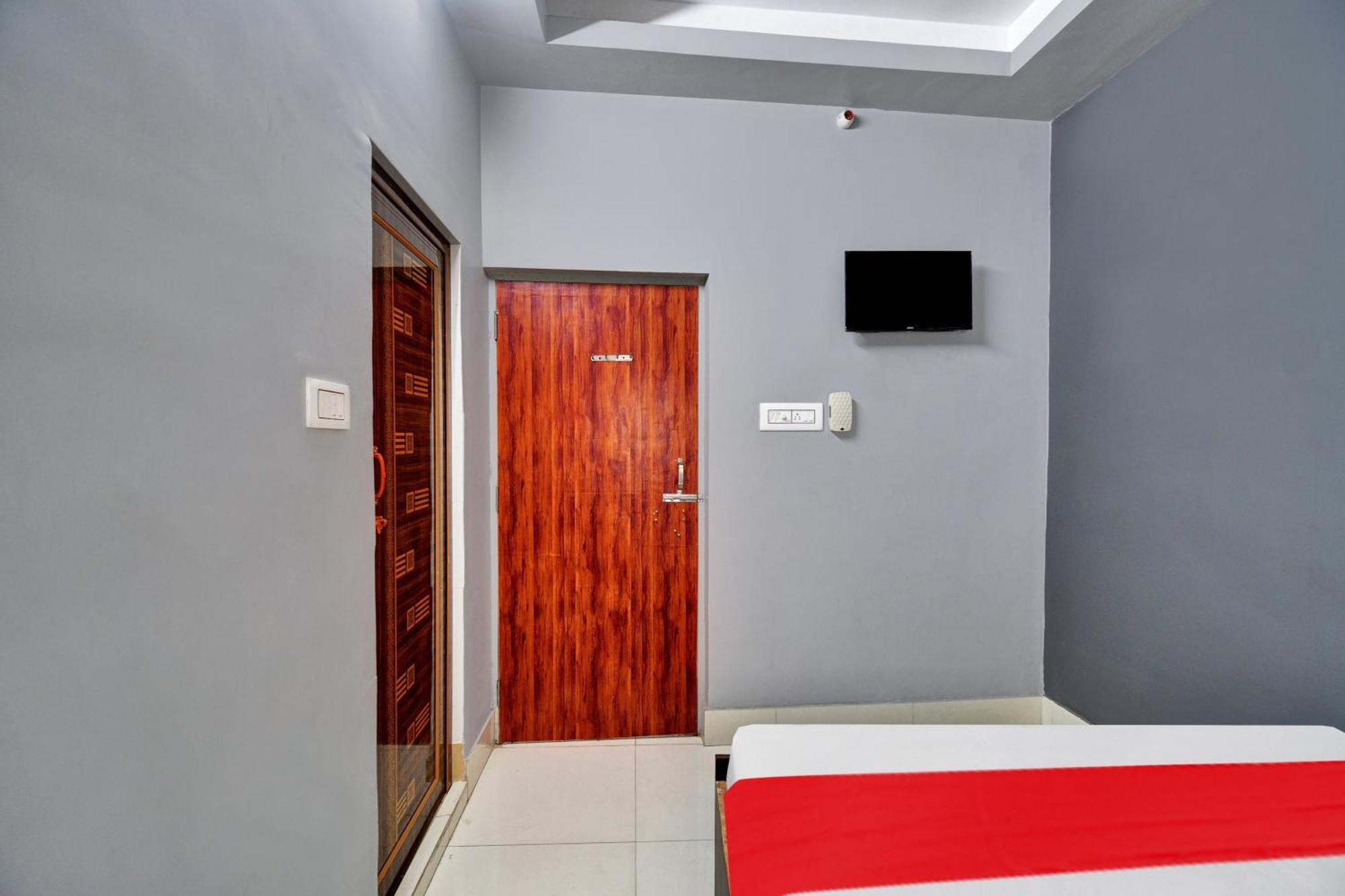 Super Hotel O Royal Empire Kalküta Dış mekan fotoğraf