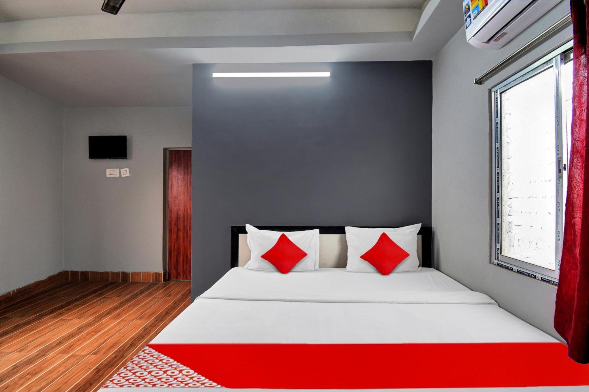 Super Hotel O Royal Empire Kalküta Dış mekan fotoğraf