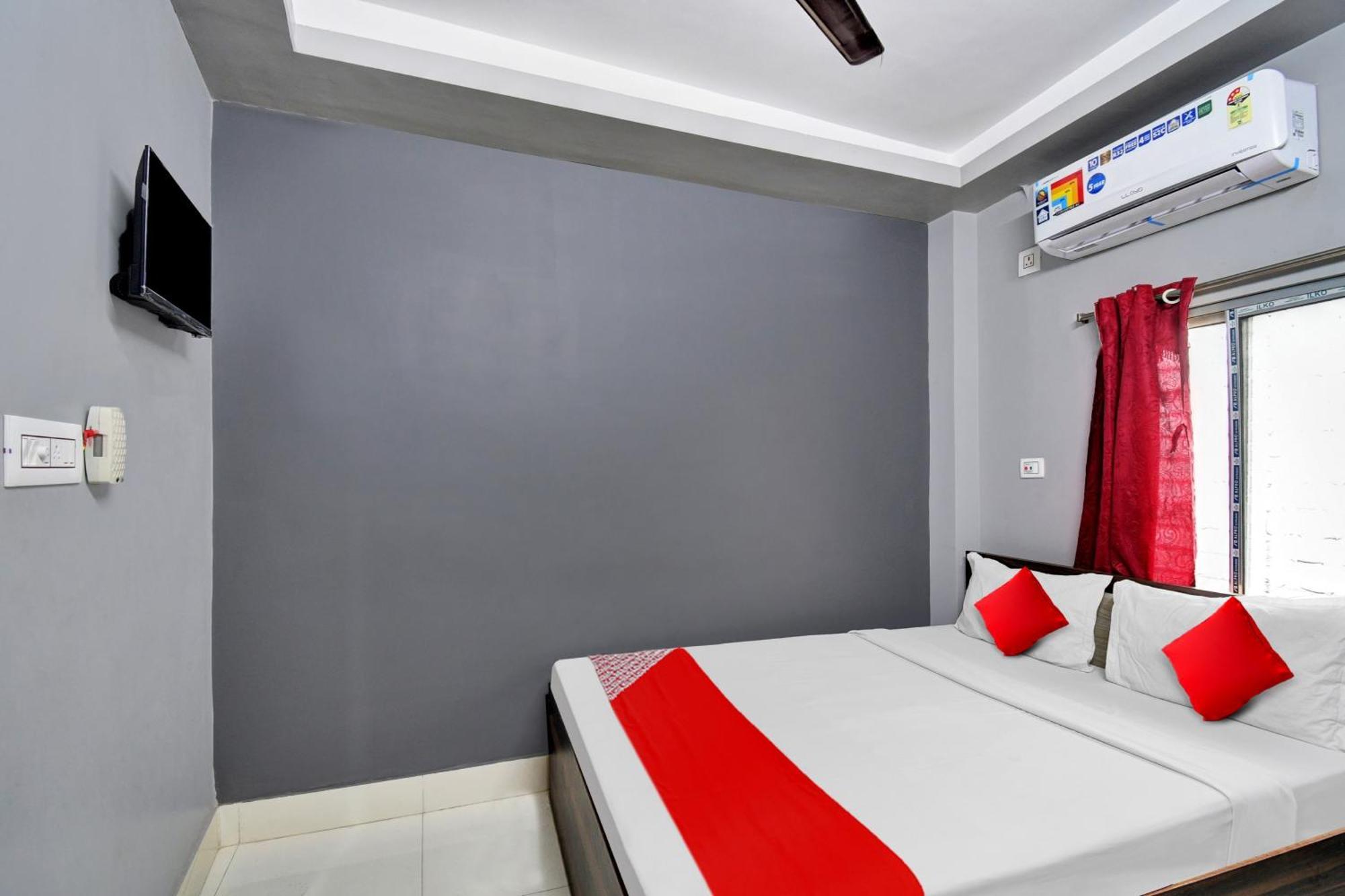 Super Hotel O Royal Empire Kalküta Dış mekan fotoğraf